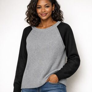 NWT Orvis Women’s 100% Cotton Gray & Black Raglan Knit Sweater